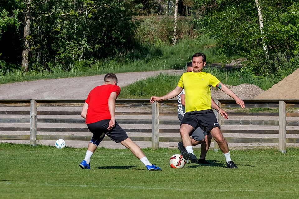 Pantalla con cuotas en vivo durante evento deportivo